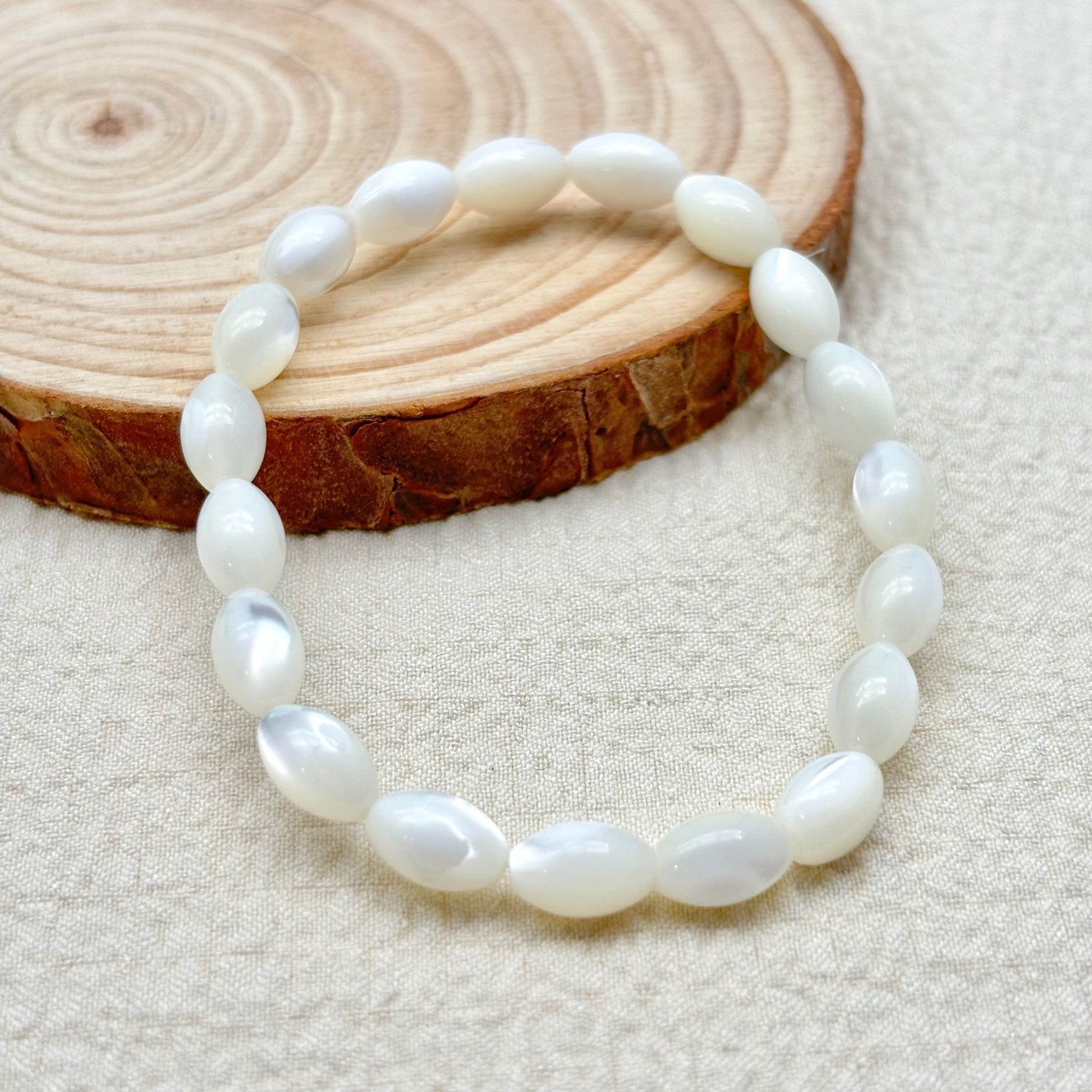 Original natural crystal jewelry bracelet, versatile style, high-end luxury, fashionable and elegant, a trendy accessory.