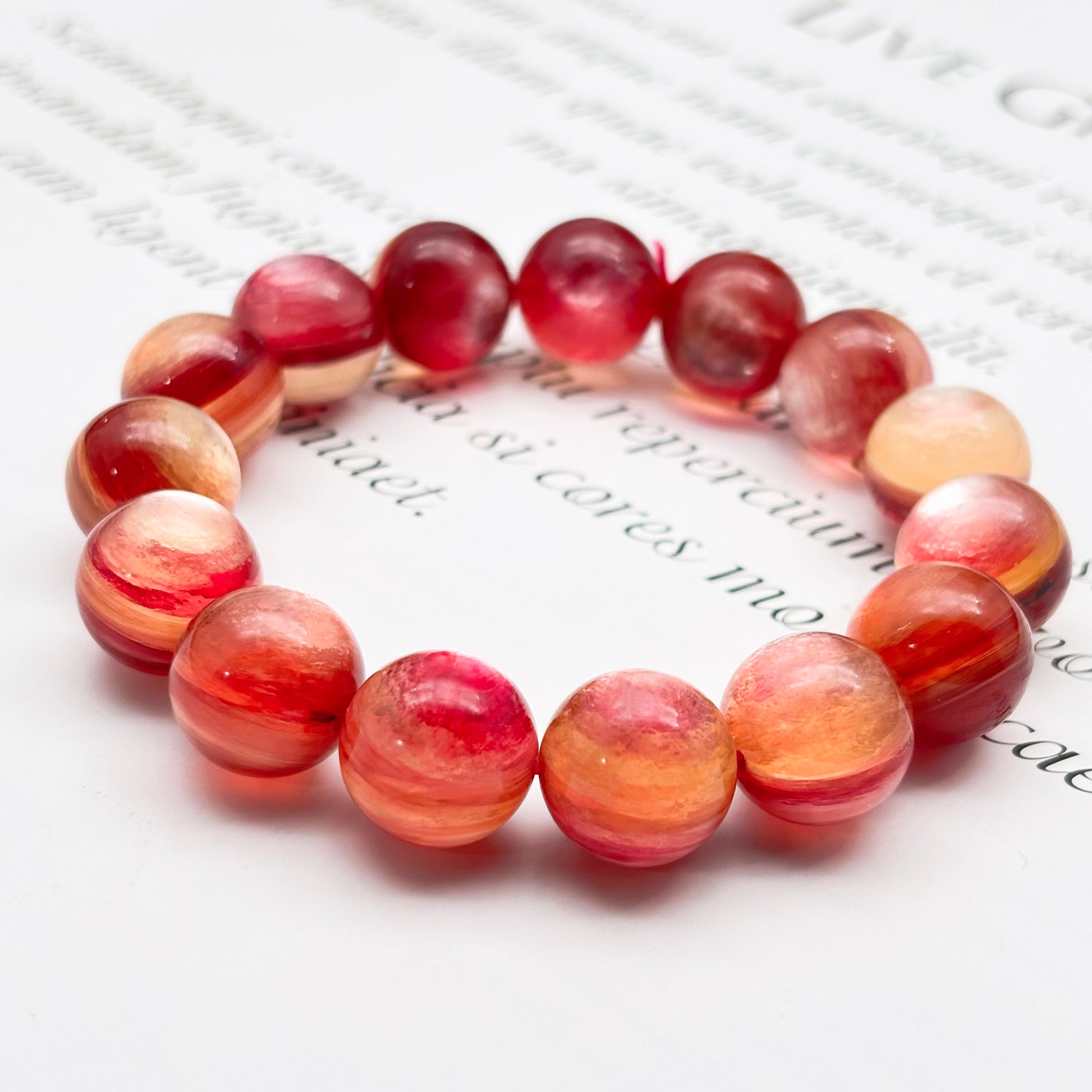 Original natural crystal jewelry bracelet, versatile style, high-end luxury, fashionable and elegant, a trendy accessory.