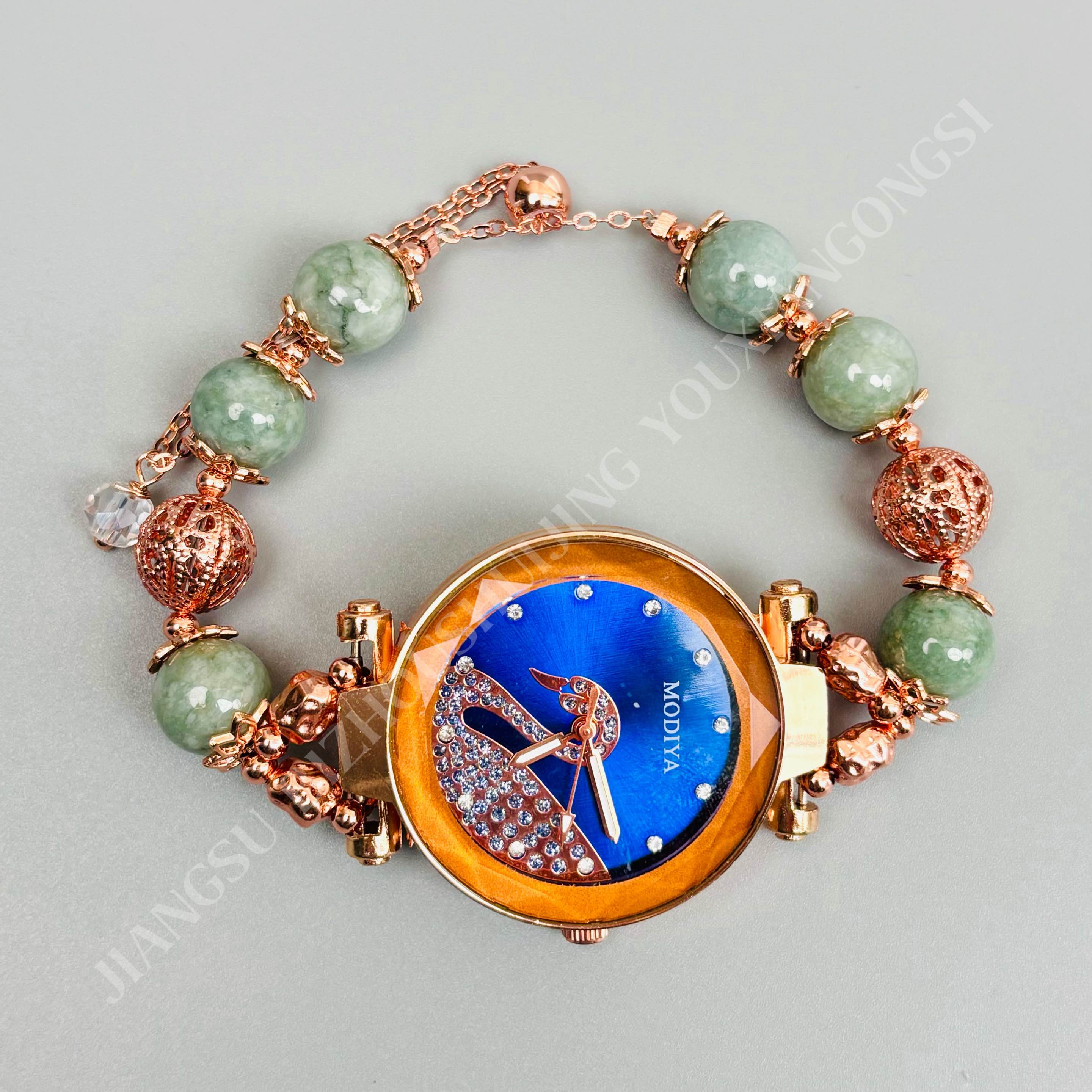 Original design crystal watch with dopamine color collision, high-end, fashionable and trendy women's watch.